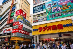 秋葉原ってパチンコとゲーセン以外なにすんの？